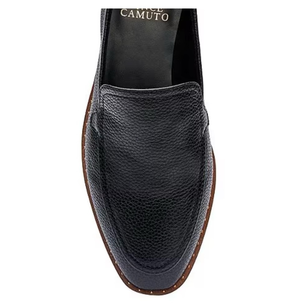 Vince Camuto loafers

New in box